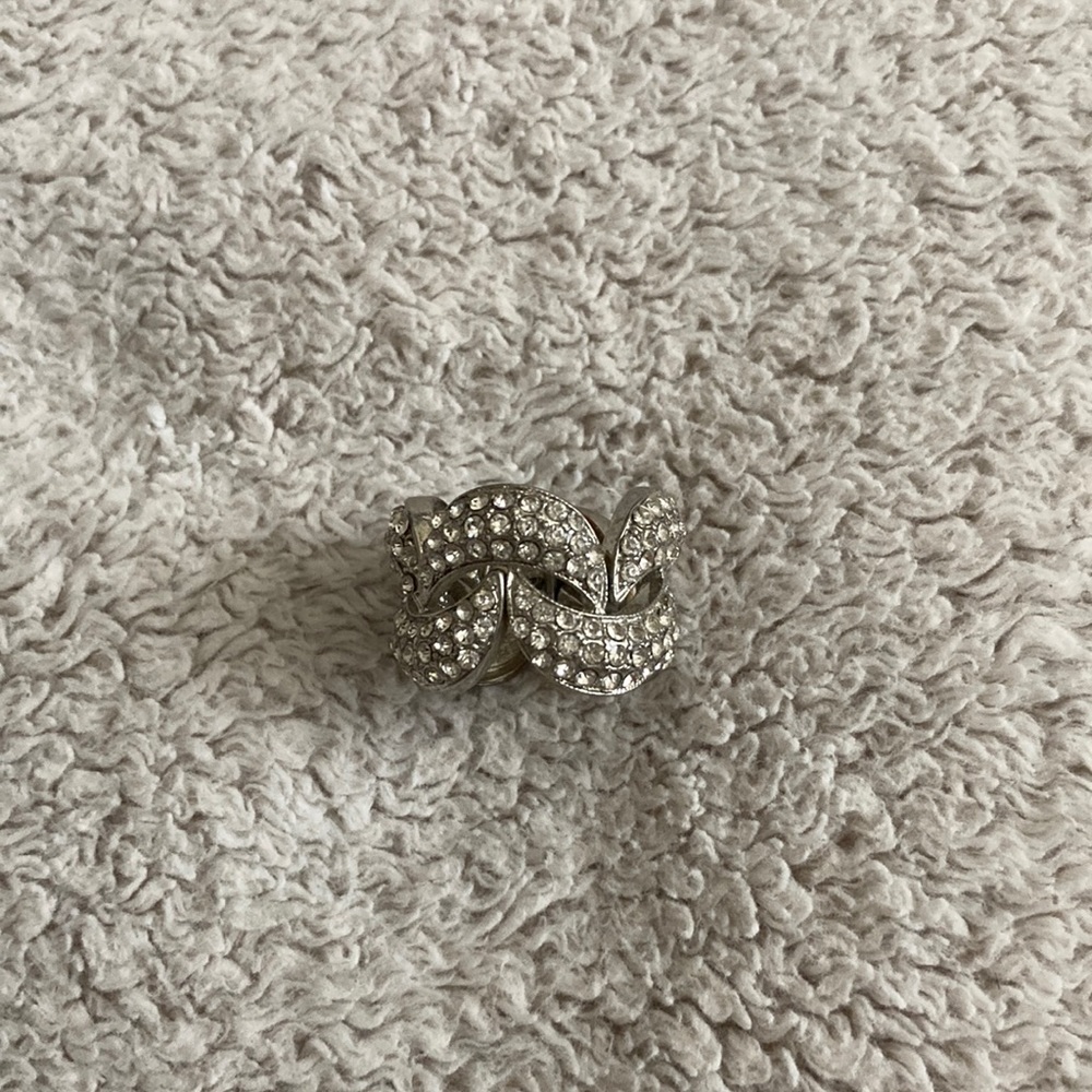 Ring - Picture 2 of 3